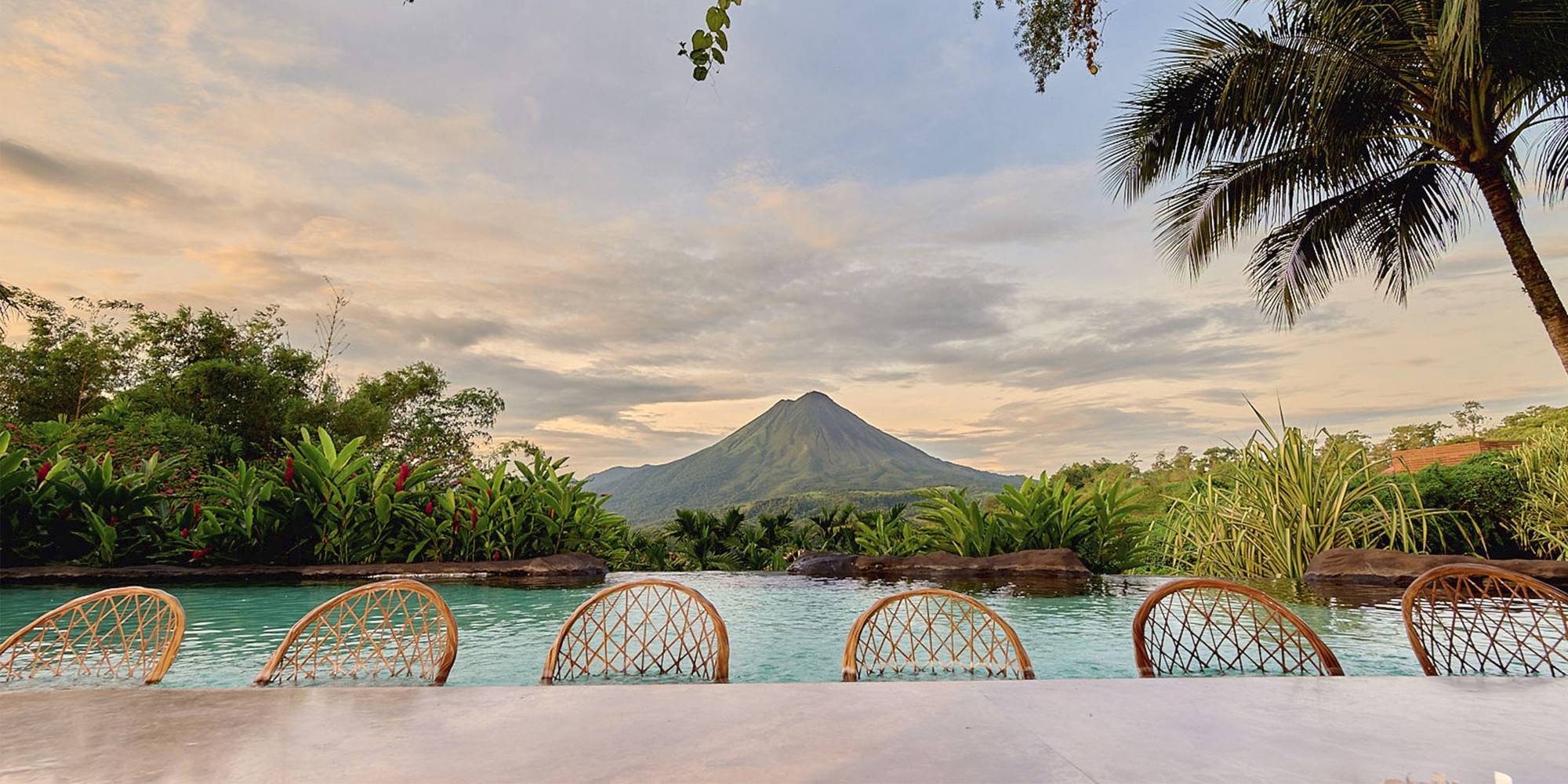 The Bachelor is in Costa Rica!