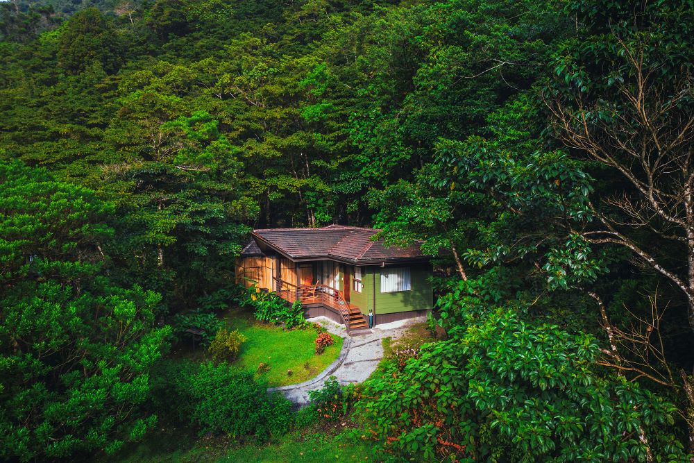 7 Top Costa Rica Remote Resorts El Silencio