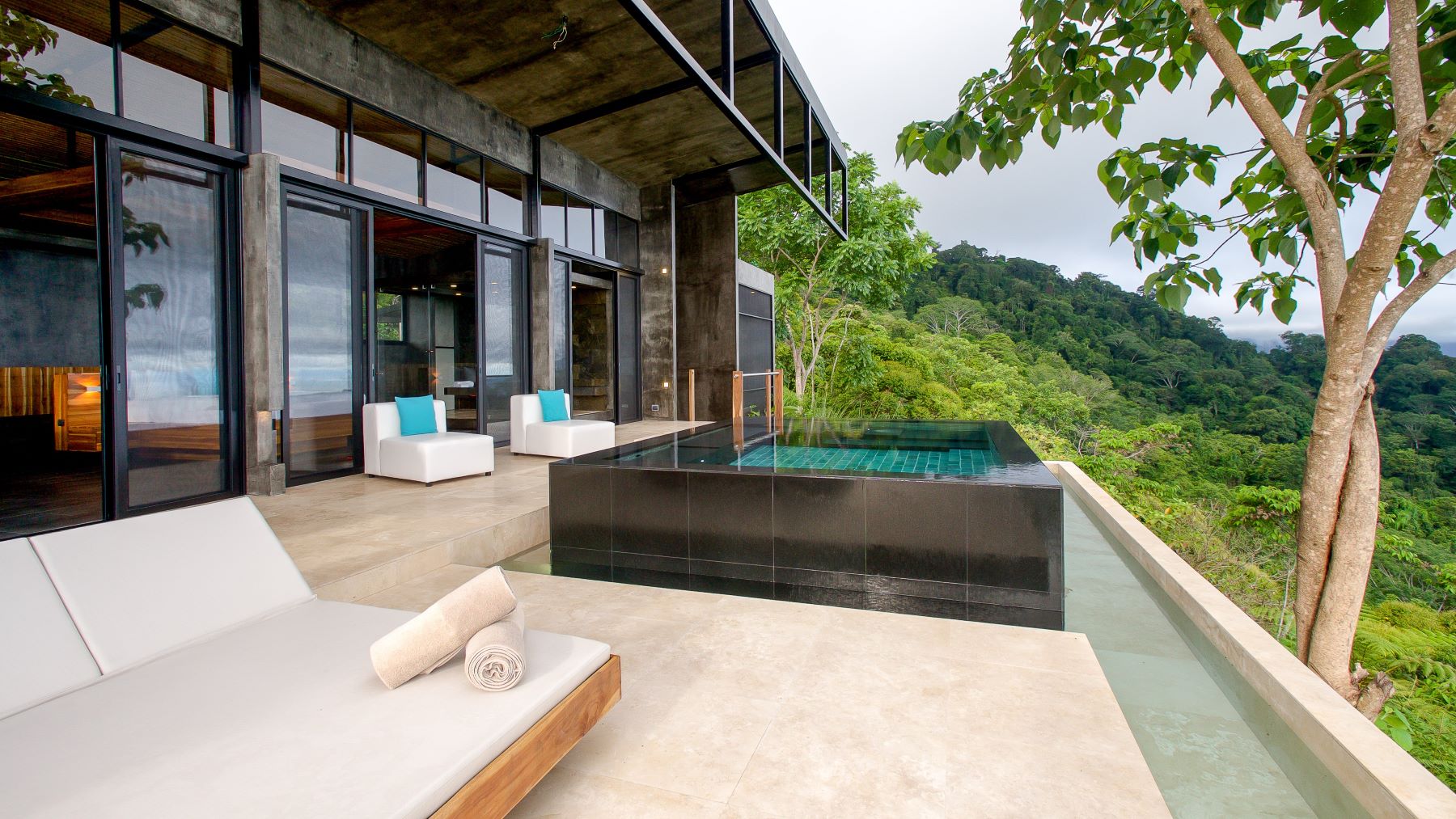 Top 10 Costa Rica Honeymoon Bungalows & Suites