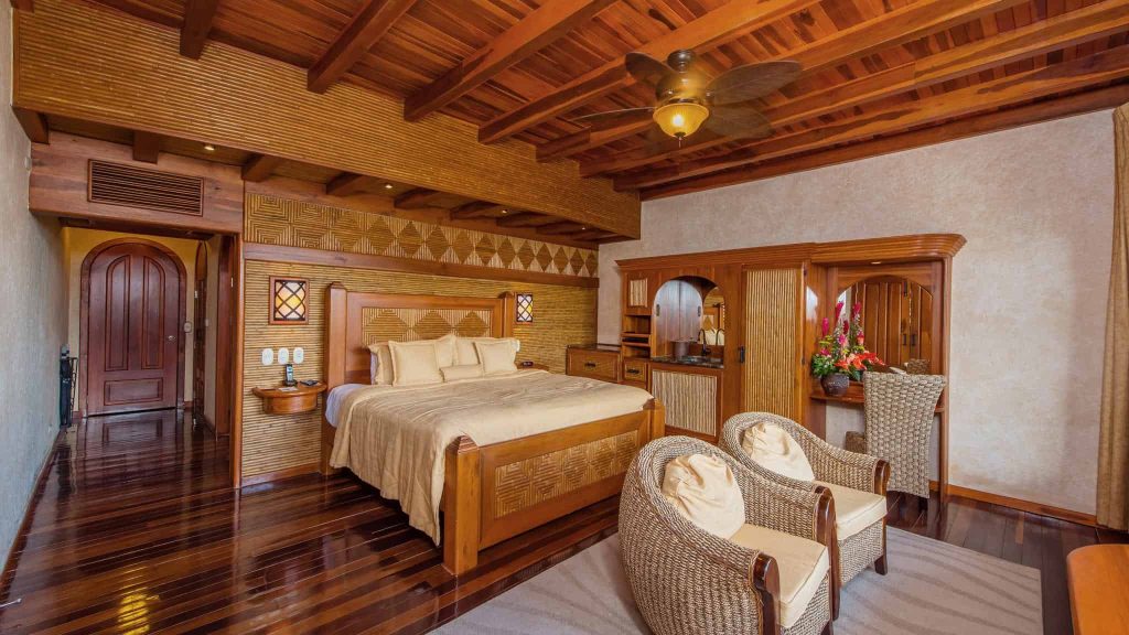 Oropendola Suite Primary Bedroom