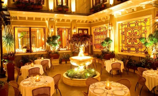 Grando de Oro Restaurant solo travel