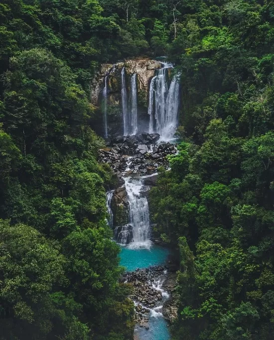 Nauyaca Waterfalls via @jcarvaja17