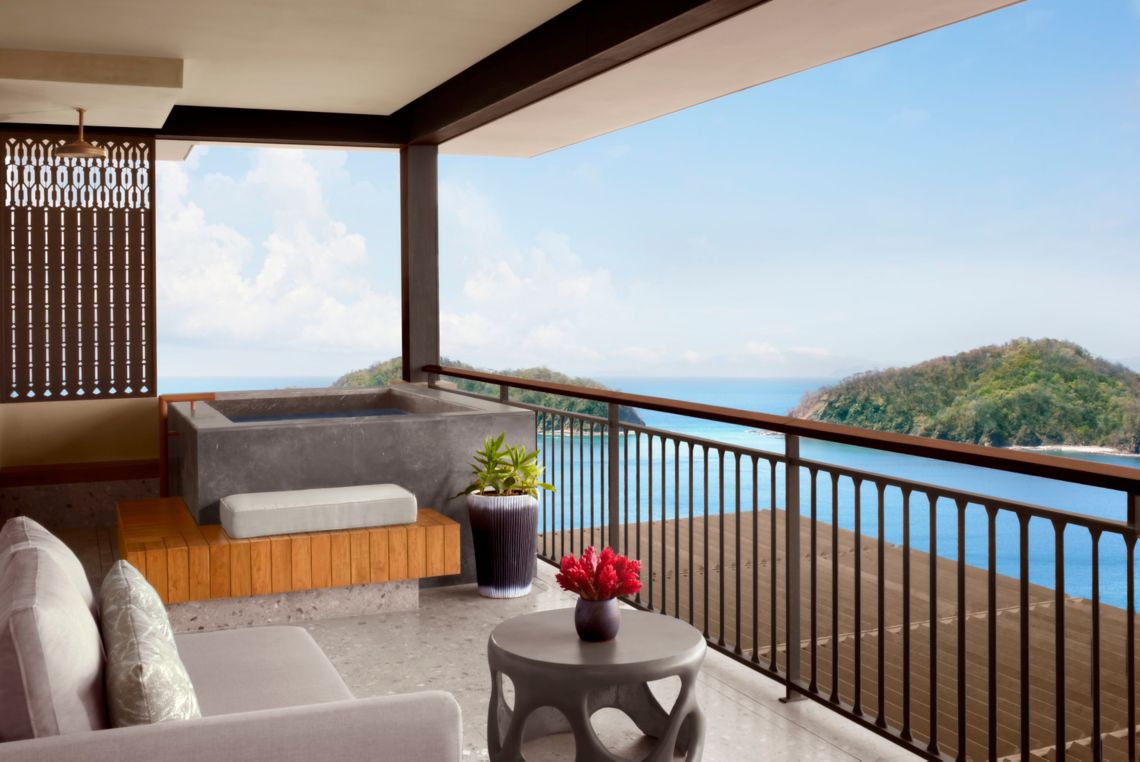 Nekajui a Ritz-Carlton Reserve Ocean Panorama Plunge